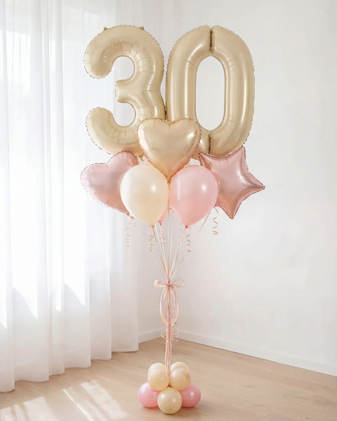 "Bouquet de Números Gigantes con Helio — Champagne y Rosa": número 30, corazón y estrella foil, cumpleaños — Perú Balloons, Lima