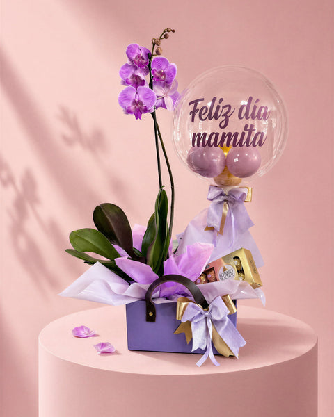 Caja floral "Orquídea para Mamá" para Día de la Madre en morado, con orquídea, Ferrero Rocher y burbuja — Perú Balloons, Lima