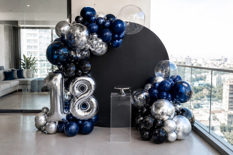Decoración de cumpleaños para hombre con globos azul marino y plata